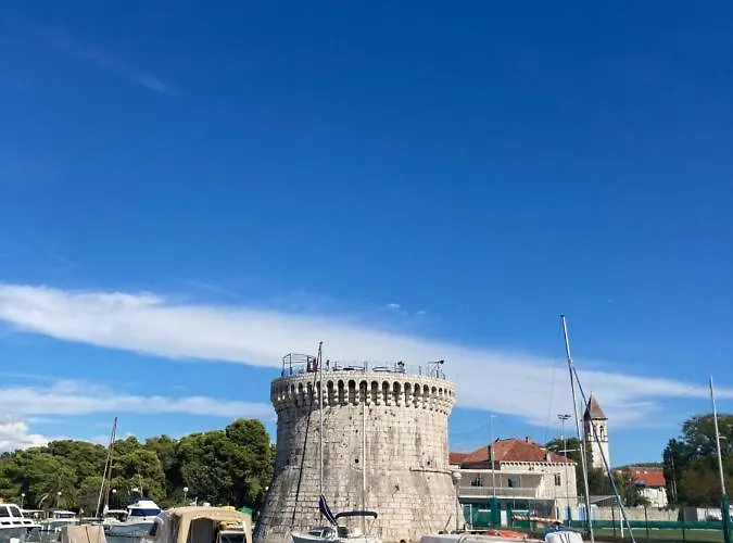 Dragazzo Apartamento Trogir